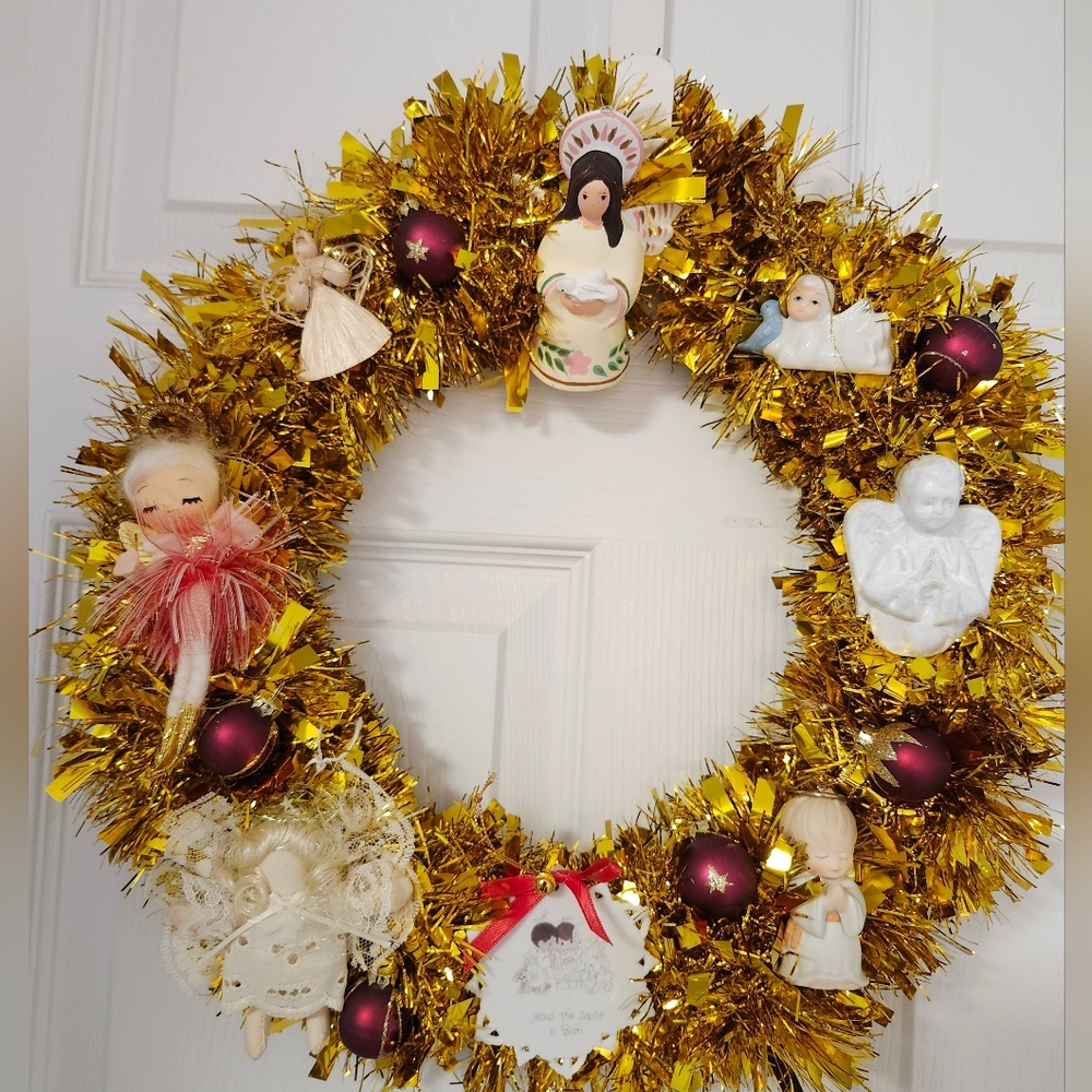 Vintage Handmade Christmas Wooden Ornament Wreath